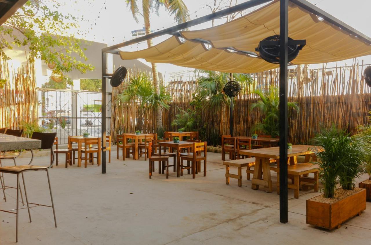 Lucky Duck Pj Hotel Cancun Exterior photo